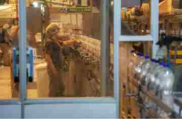  Com alta de 1,2% em 12 meses, indústria do Paraná cresce acima da média nacional